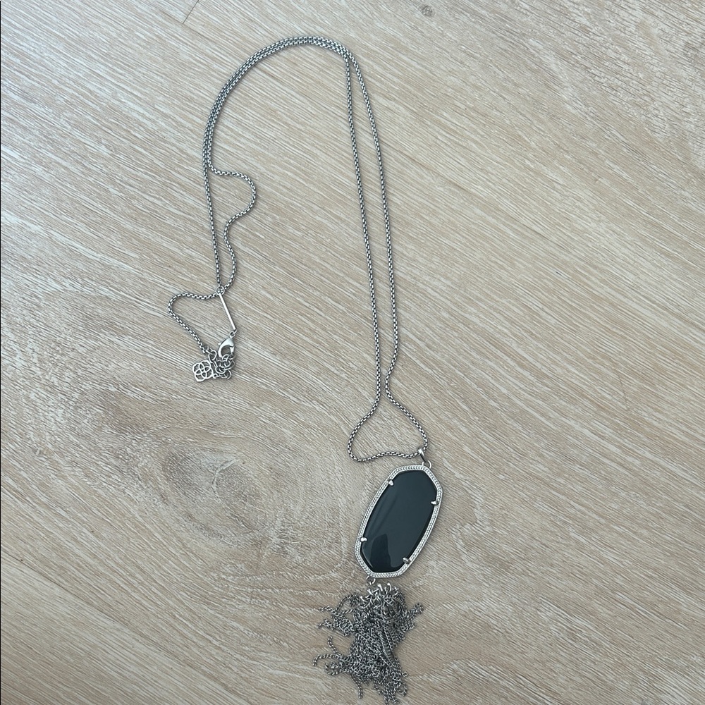 Kendra Scott Tassel Black and Sliver necklace